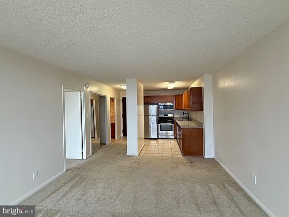2nd image of 5225 Pooks Hill Rd APT 1517N