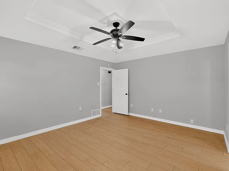 620 Stoneybrook Dr — Photo 8