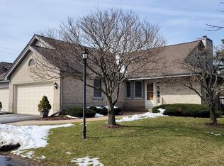 1925 Springbrook N UNIT D, Waukesha, WI 53186