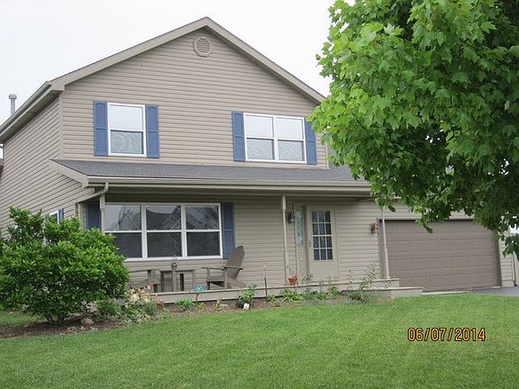 2nd image of 897 Arrowhead Dr