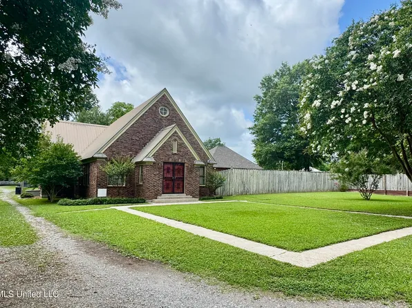 14 Fava St, Alligator, MS 38720