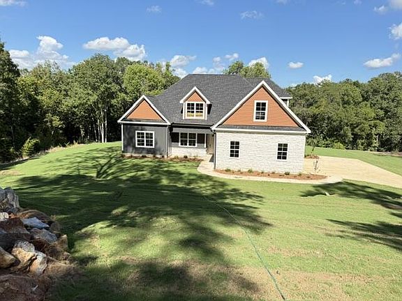 2nd image of 135 Willett Dr