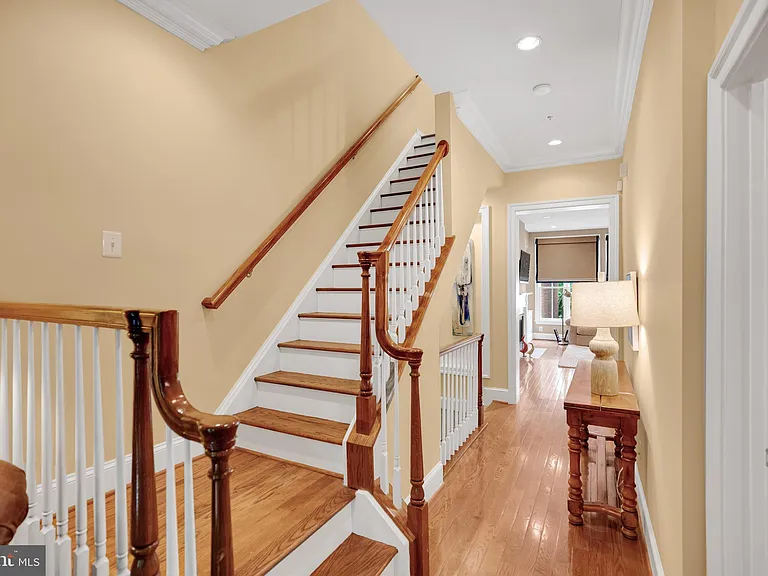 714 Bracey Ln — Photo 30