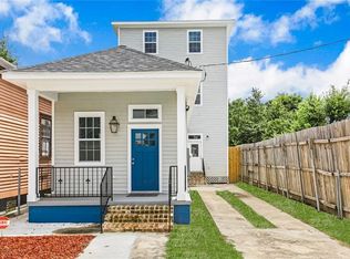 831 Newton St, New Orleans, LA 70114