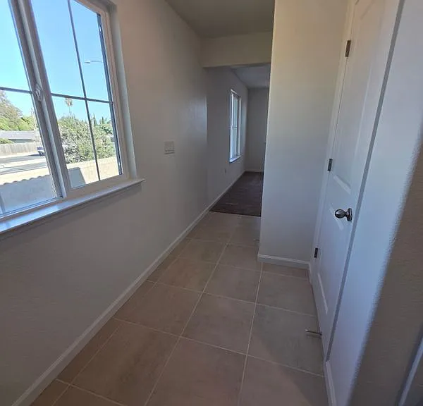 2386 Satin Leaf Ct — Photo 7