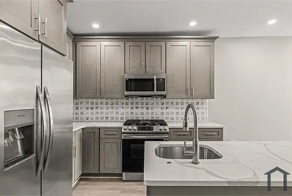 2218 N Franklin St #C — Photo 9