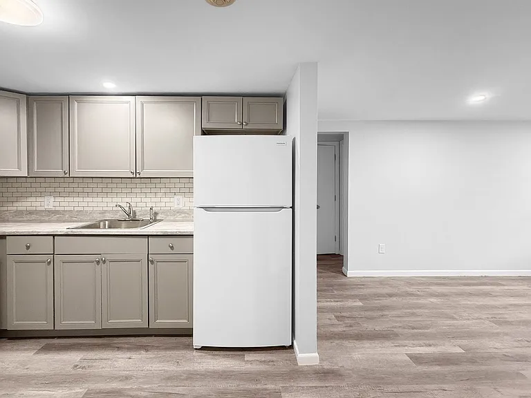 13 Shawnee Rd — Photo 10
