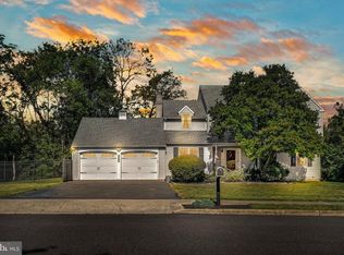 233 Shepherd Ln, Norristown, PA 19403