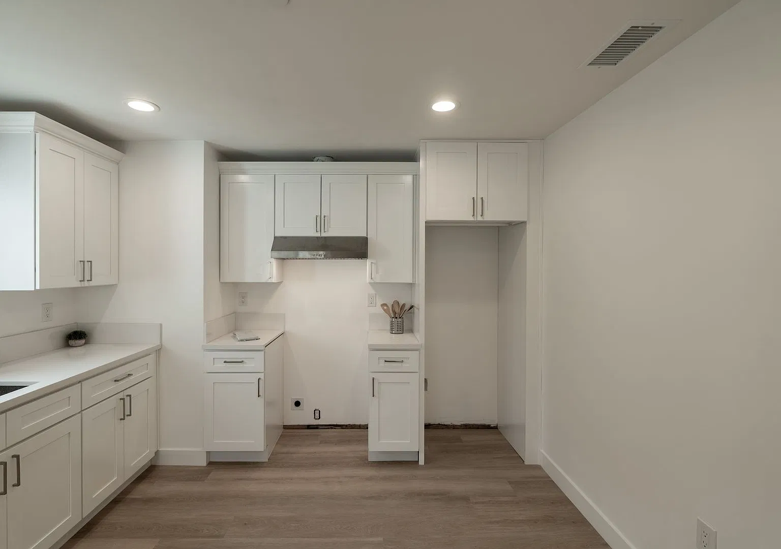Newly Built 2 Bed/ 2 Bath Adu Available In Beautiful Alhambra — Photo 2