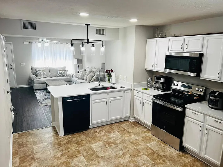 4013 Cody Dr — Photo 4