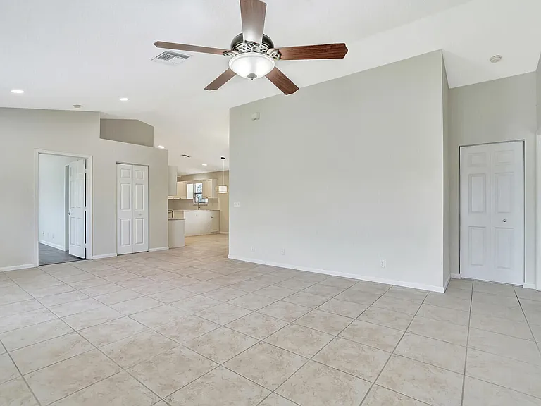 1022 Island Manor Dr — Photo 9