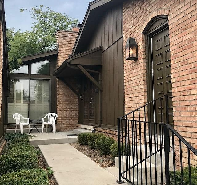 1st image of 1072 Greenhills Dr