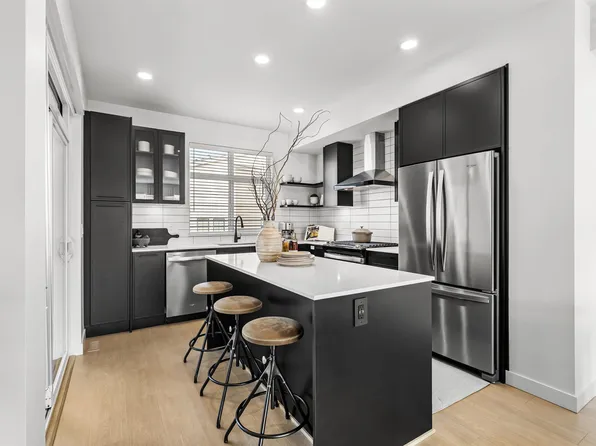 2891 Montrose Ave #34, Abbotsford, BC V2S 0N7