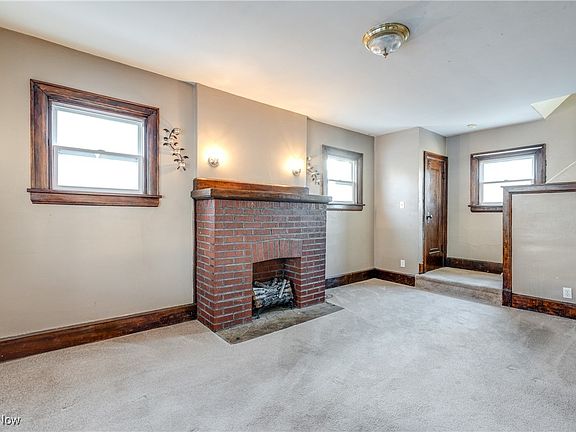 5th image of 1228 Murray Ave