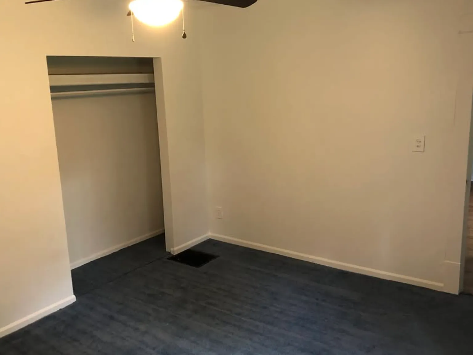 2 bed, 1100 sqft, $1,400 — Photo 3