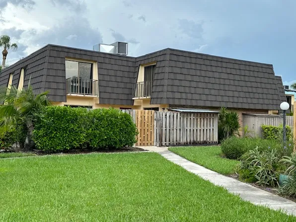 4039 Sandlewood Ln APT 3, Fort Myers, FL 33907