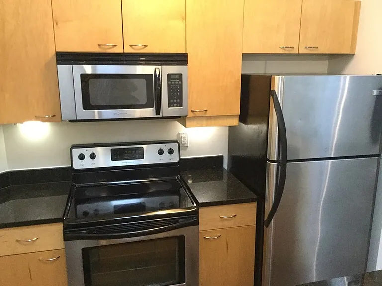 1101 W Marshall St #123 — Photo 3