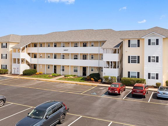 3rd image of 36507 Palm Dr Unit 2103