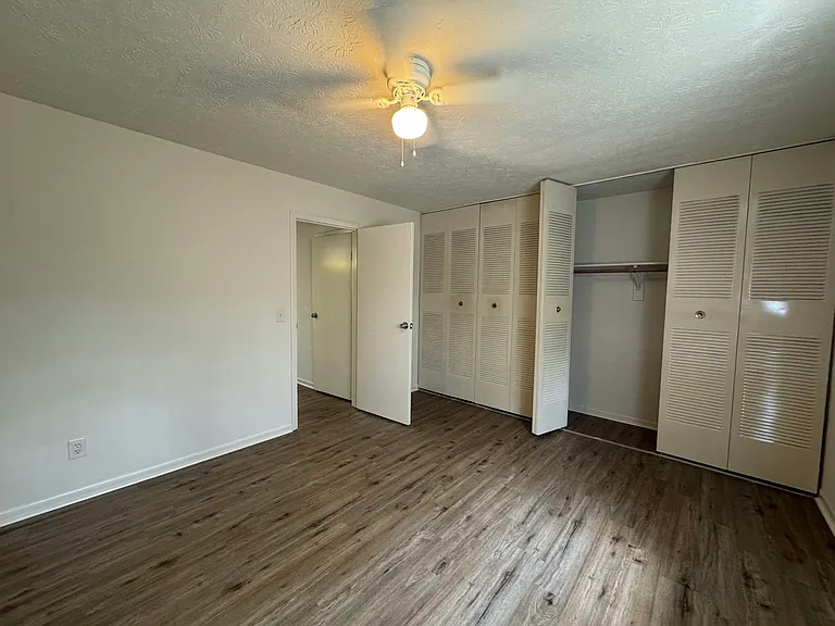 4438 Hamilton Ave #5 — Photo 4