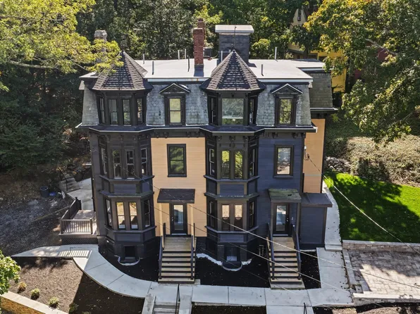 16-18 Yale Ter Unit 1, Jamaica Plain, MA 02130