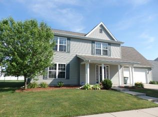 1385 Reading St, Valparaiso, IN 46385