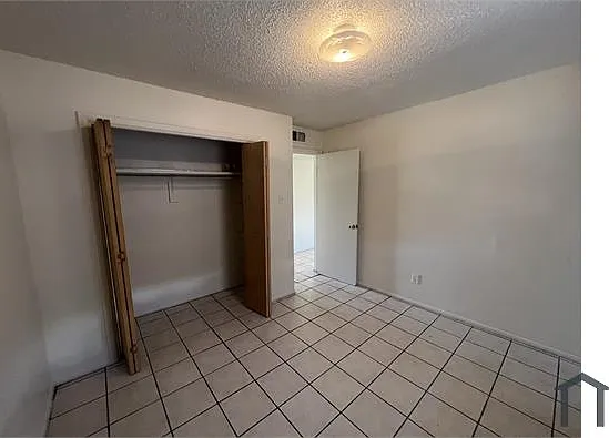 545 Palomas Dr SE #B — Photo 16