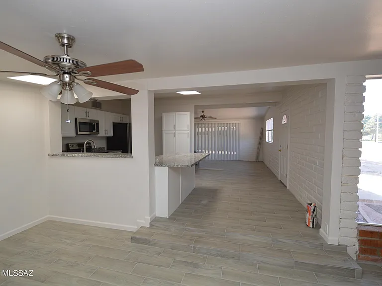 7118 E Elbow Bay Dr — Photo 6
