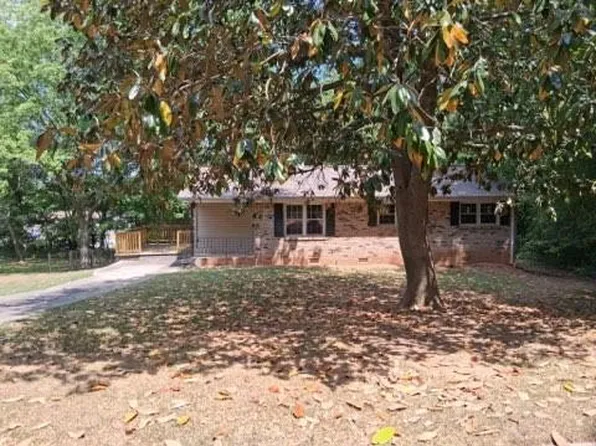 2840 Somerton Dr, Morrow, GA 30260