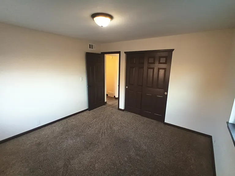 1211 Florence Ave — Photo 4