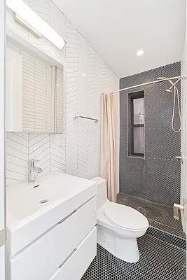 Rented by Living New York | media 13