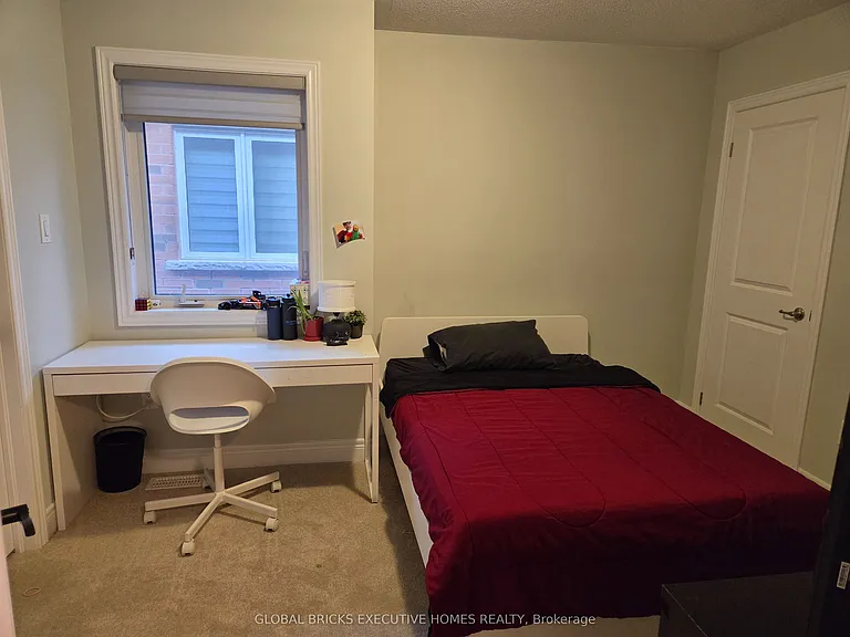 134 Branigan Cres — Photo 15