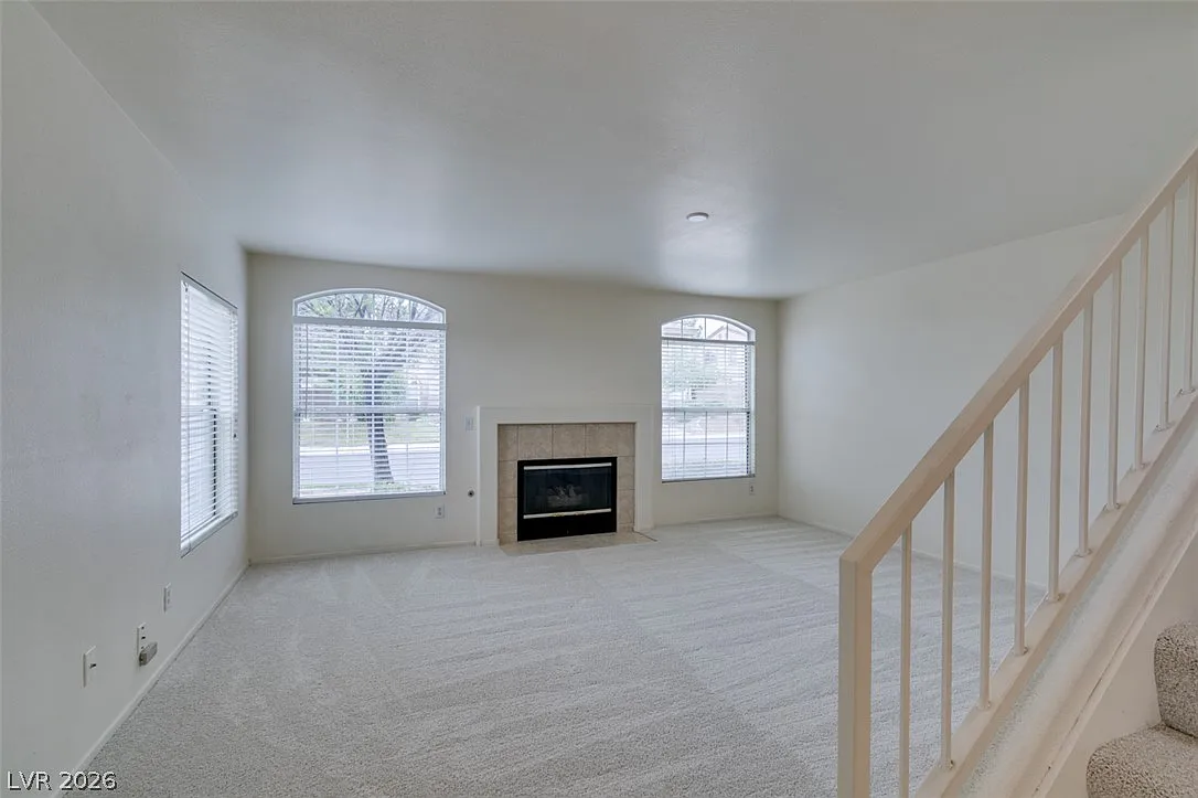3 bed, 2.5 bath, 1508 sqft, $1,695 — Photo 3