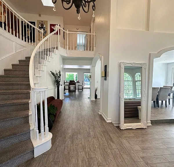 5728 Ridgebrook Dr — Photo 3