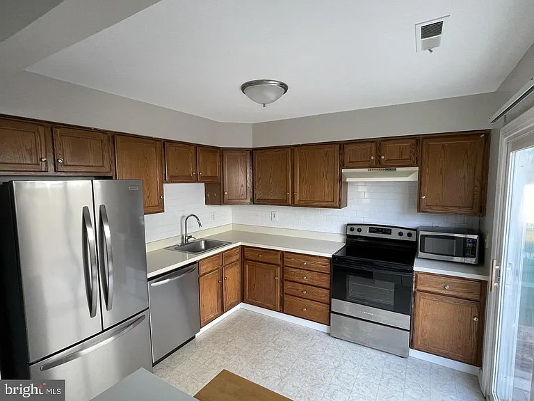 294 Woods Edge Pl — Photo 14