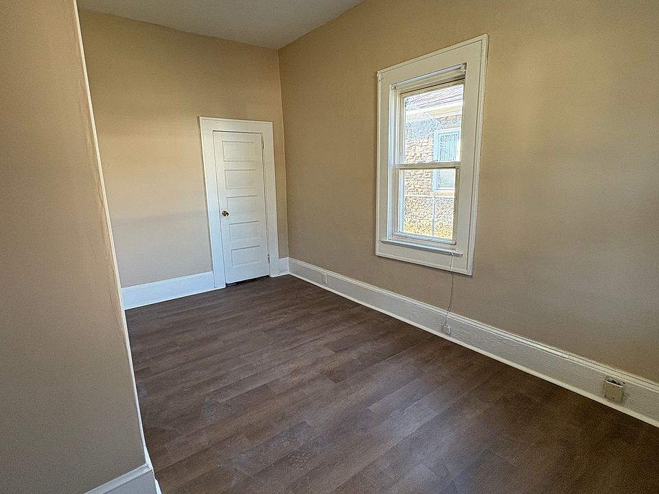 2nd image of 1829 Mary St