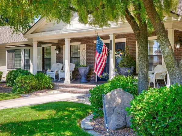 751 Camelia Ct, Ripon, CA 95366
