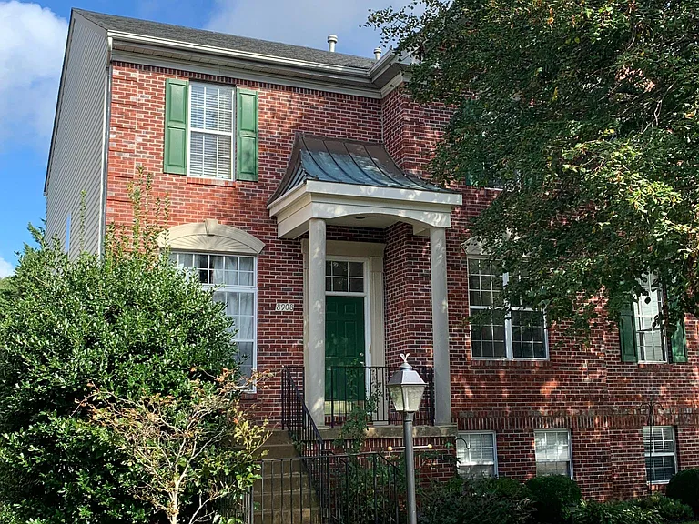 8908 Garden Stone Ln — Photo 1