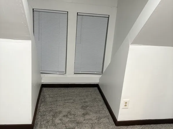 634 Pleasant St SE APT 2, Grand Rapids, MI 49503