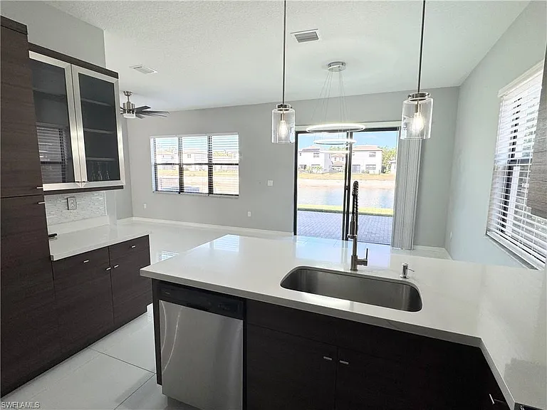 8984 Madrid Cir — Photo 6