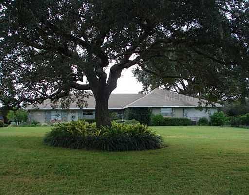 1st image of 8919 Oakwood Dr