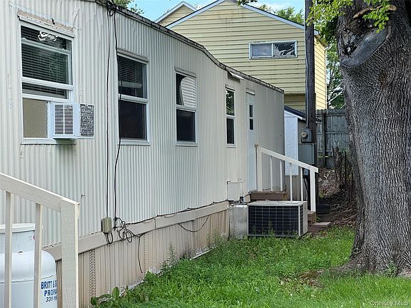 4th image of 149 Schryver Street