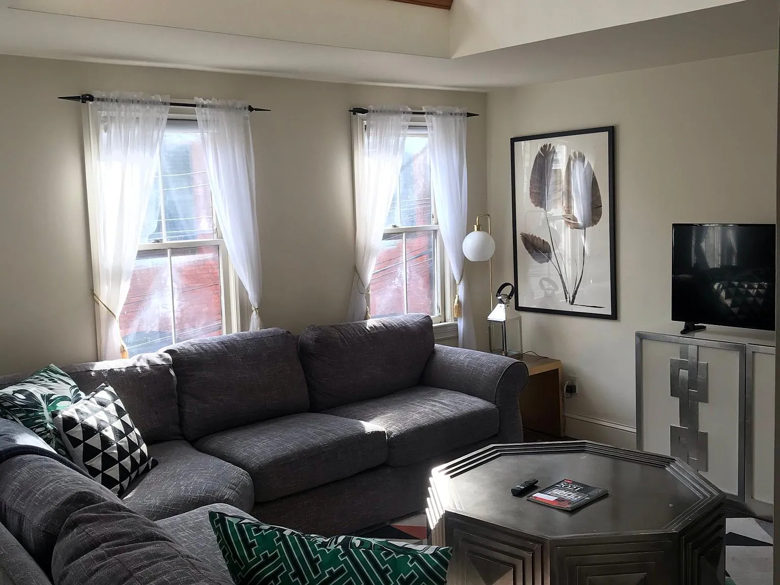 2 bed, 1400 sqft, $4,300 — Photo 4
