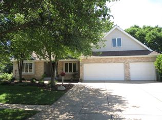 24736 S River Trl, Channahon, IL