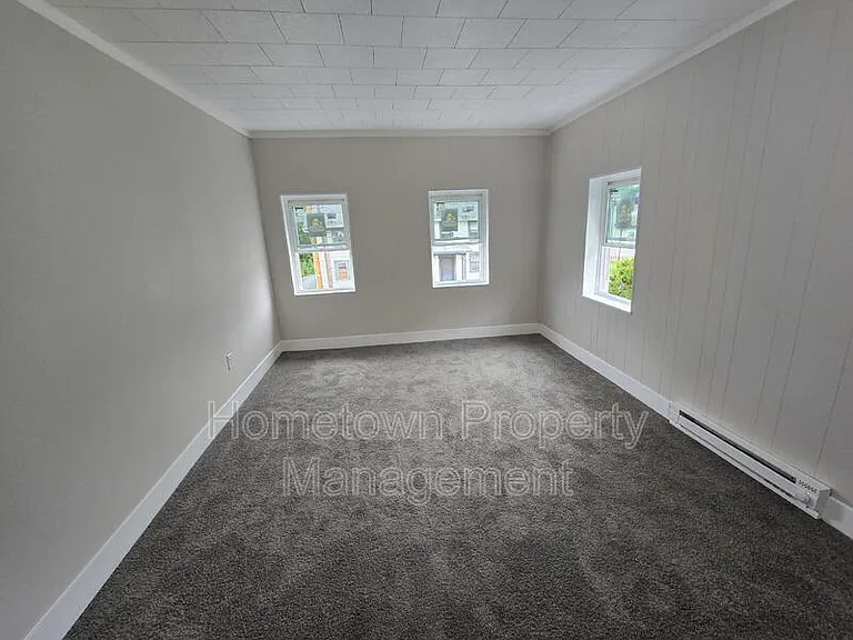 426 W Main St — Photo 5