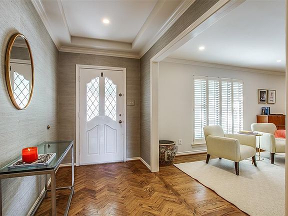 3rd image of 6553 Sunnyland Ln