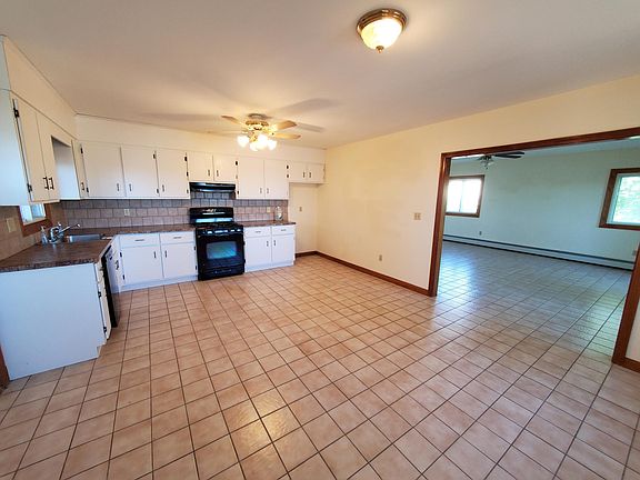 2nd image of 80 Bellingham Ave #2