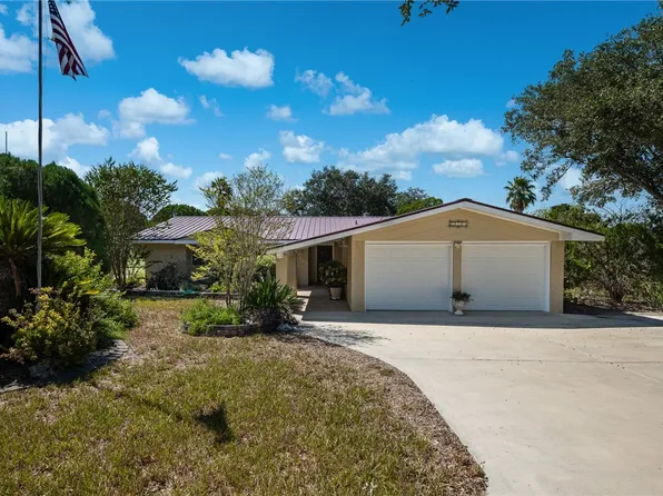 24515 La Ponderosa Dr, Mathis, TX 78368