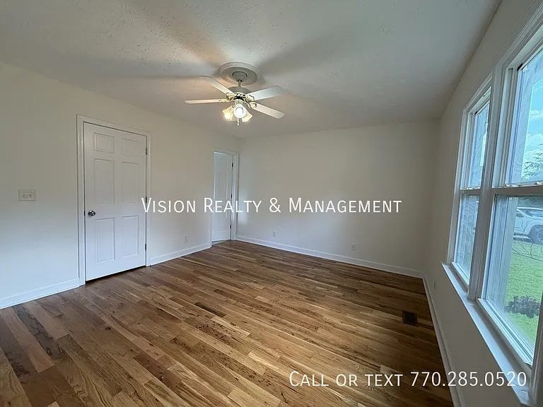 131 Hunters Way — Photo 9