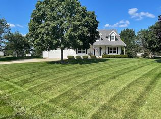 17353 Hoshaw St, Lowell, IN 46356