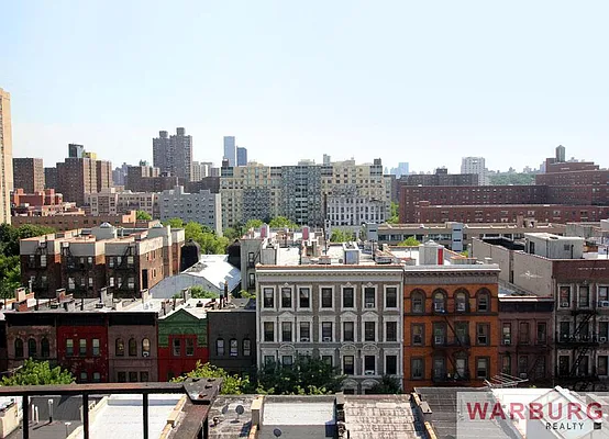 Sold by Warburg | media 14